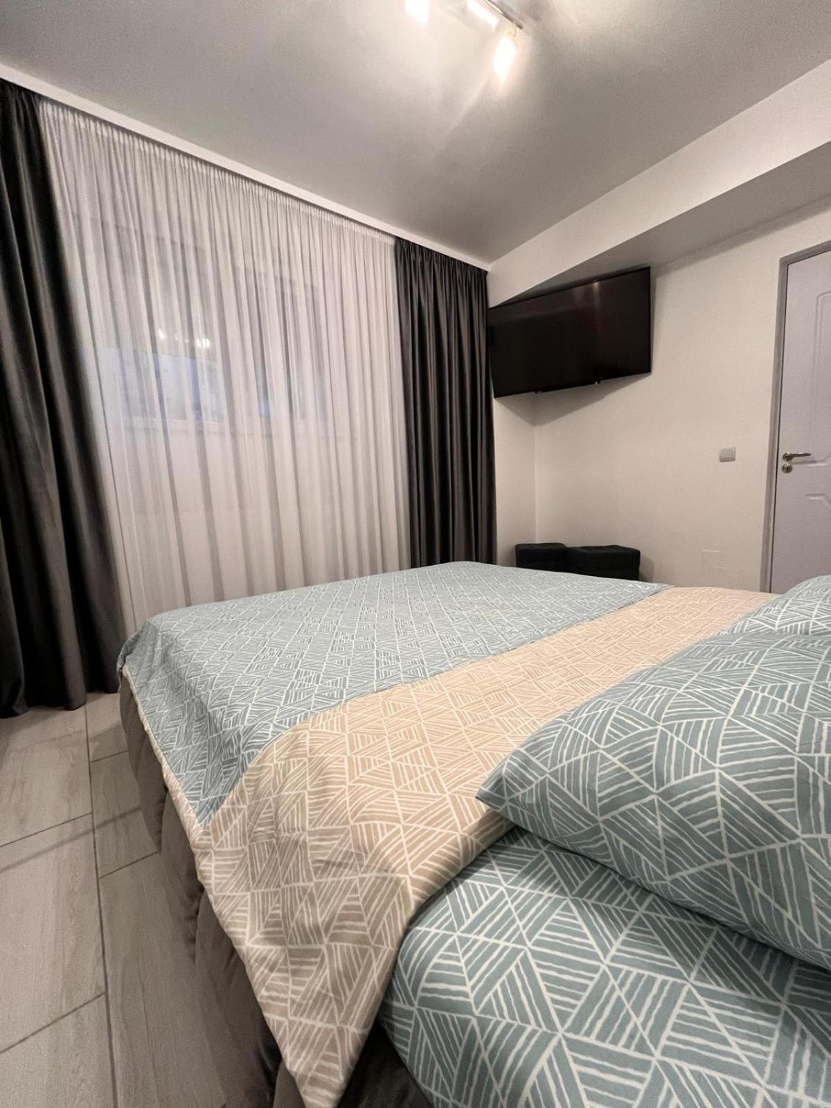 White & Silver Luxury Apartament Craiova Exteriér fotografie